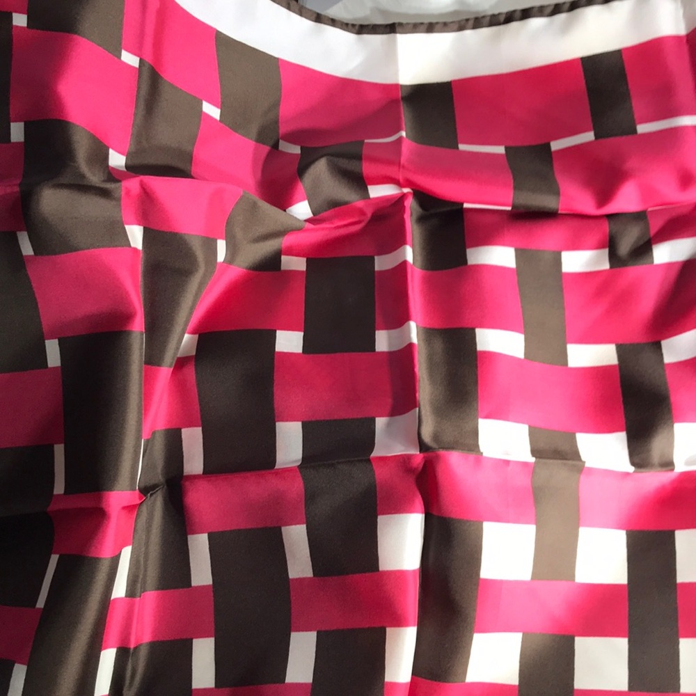Trevira scarf 31”x 31” pink and brown geometric